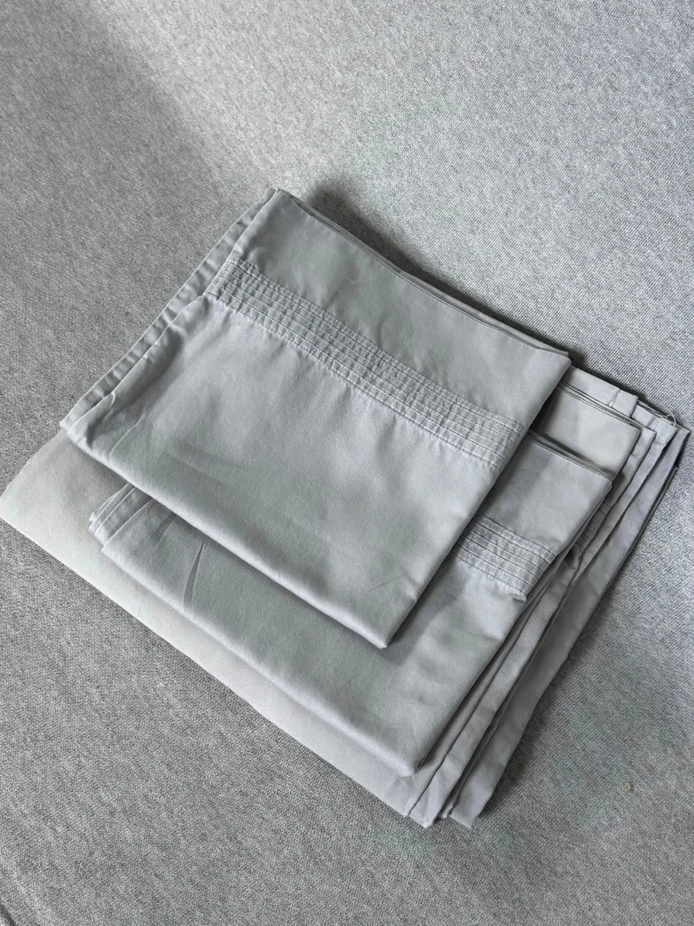 Pottery Barn: King Flat Sheet + 2 King Pillowcases Set